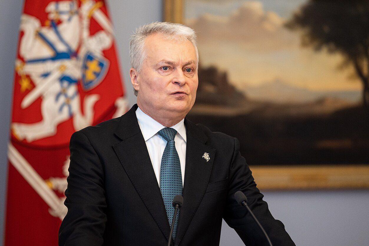 Президент Литвы Науседа заявил, что отказ НАТО выполнить обещание принять Украину негативно скажется на репутации Альянса.  Он отметил, что на трёх последних саммитах государства-члены Альянса «очень ясно усилили формулировки о перспективах Украины в НАТО».