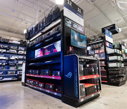 Потребителям стоит готовиться к подорожанию смартфонов ПК и другой электроники на 20 FT В издании заявляют что крупнейшие производители оборудования начнут повышать цены на свою продукцию уже с самого начала 2026 года Согласно отчету Financial Times из за повышенного спроса со стороны индустрии искусственного интеллекта потребительский рынок столкнется с новой волной роста цен