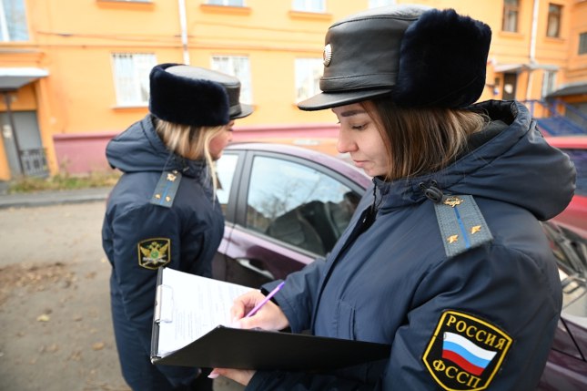 В Челябинской области кроссоверы нетрезвых водителей отправят на СВО   Судебные приставы передали в пользу государства три изъятых автомобиля.