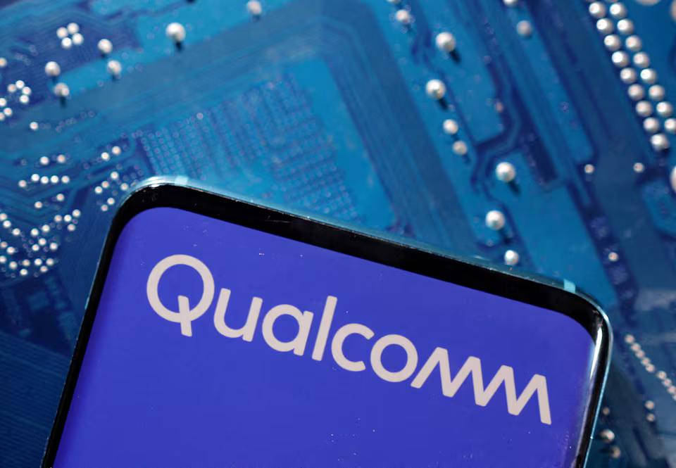 Qualcomm совместно с Alphabet будет разрабатывать чипы и ПО для автомобильного ИИ.   Reuters   #новости