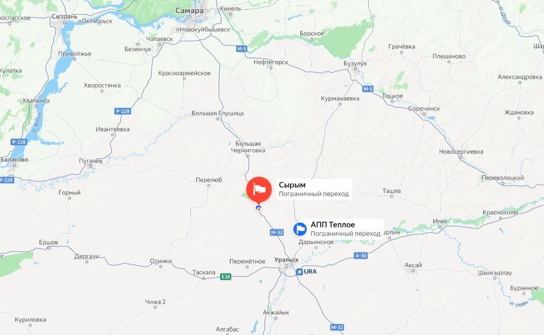 Работу КПП «Сырым» на границе Казахстана и России ограничат на 16 месяцев С 10 июля 2025 года на казахстанско-российской границе временно приостановят движение легковых автомобилей через пункт пропуска «Сырым» смежный КПП «Маштаково» , сообщили в посольстве России в Казахстане. Причина — начало ремонтных работ, которые, как ожидается, продлятся 16 месяцев. При этом проезд грузового автотранспорта будет осуществляться в штатном режиме с использованием электронной очереди. Ранее LogiStan писал о том, что в начале июля на КПП «Жайсан» смежный КПП «Сагарчин» на границе с Россией было зафиксировано скопление большегрузного транспорта. Причиной затора стала процедура, предусматривающая обязательное использование QR-кодов для безвизового пресечения границы. Logistan.info Логистика Экономика