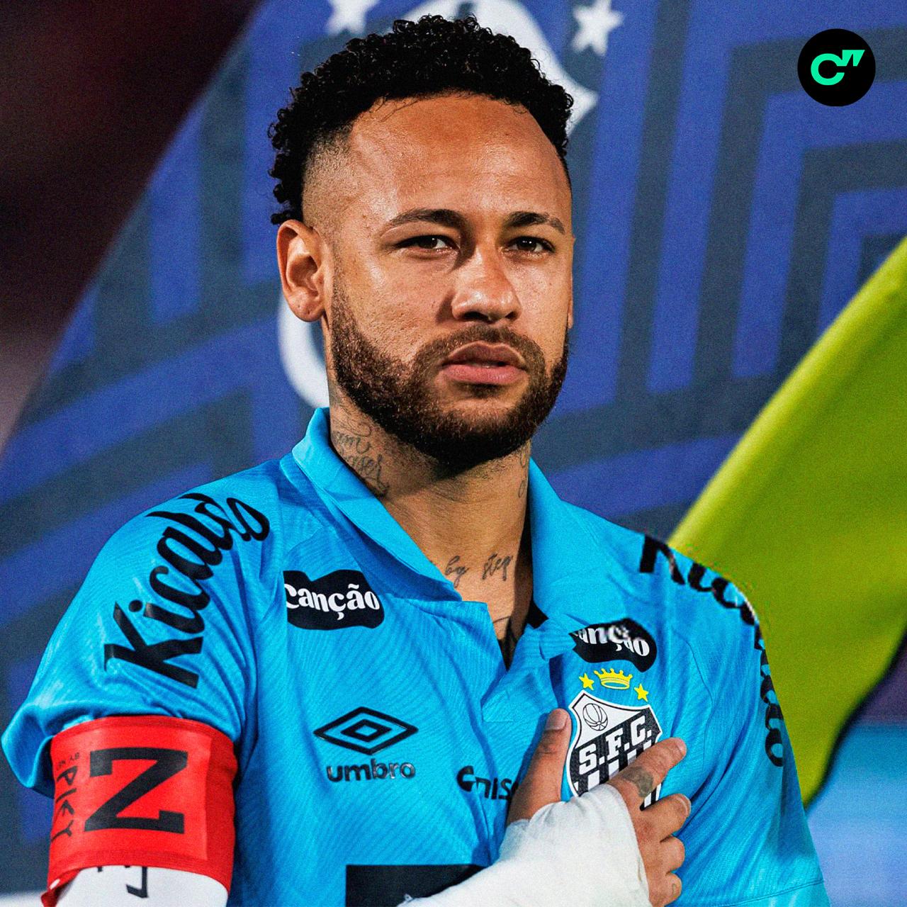 Неймар и Сантос продлили контракт до конца 2026 года В прошлом сезоне бразилец выполнил обещание и помог клубу остаться в высшем дивизионе все последние матчи он провел с травмой проигнорировав советы врачей ждем его на ЧМ   Статистика Неймара в приложении ГОЛ