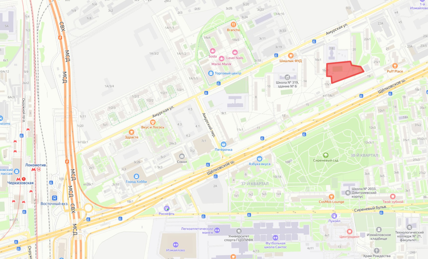 Генподрядчик строительства резиденции президента России в Ялте собирается возвести жилой комплекс на Щелковском шоссе Компания Лион входящая в группу Трансстройинвест которая специализируется на выполнении государственных заказов включая строительство резиденции президента под Ялтой и элитных жилых комплексов в Москве начала предпроектную проработку строительства многоквартирного дома на Щёлковском шоссе вл 17 19 Сейчас этот участок занят спортивной площадкой и зелёными насаждениями Здесь планируется построить жилой комплекс площадью около 30 000 м² stroi news