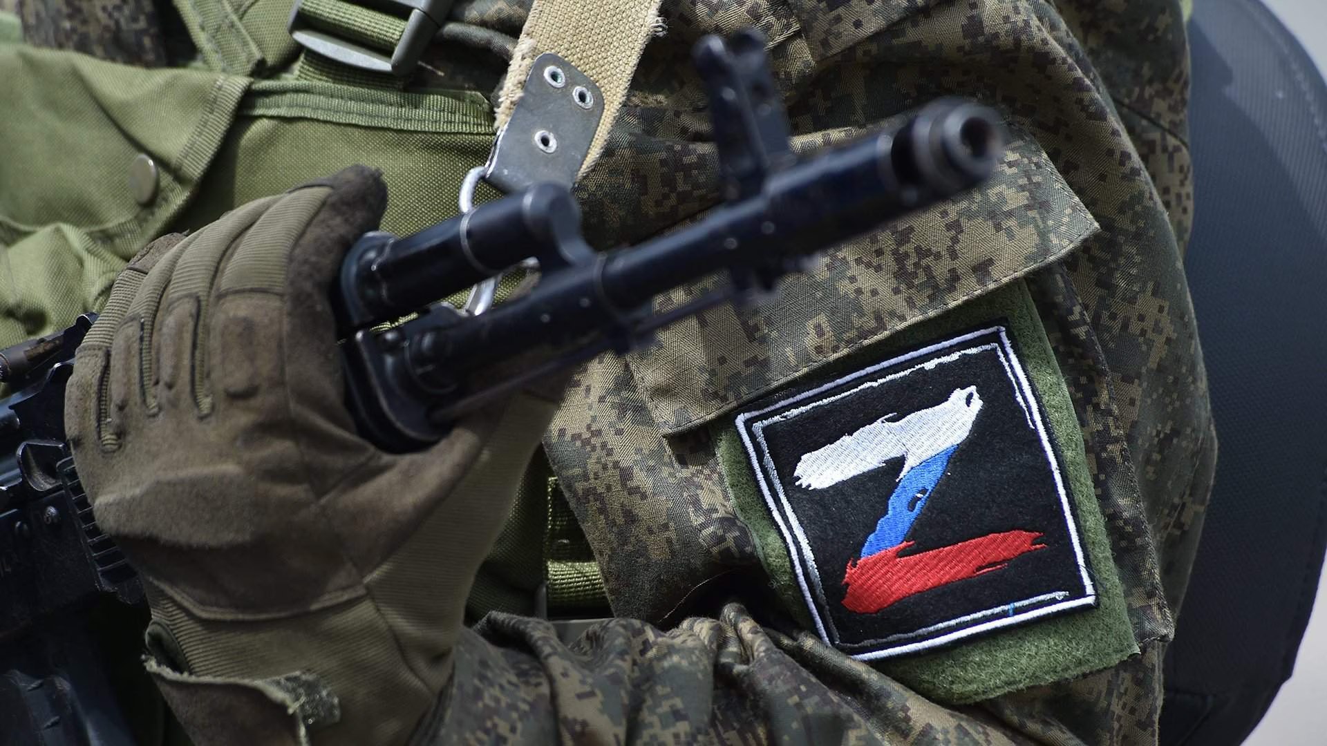 В Фергане осуждён узбекистанец воевавший в Украине на стороне России Подсудимый подписал контракт на военную службу опасаясь депортации из России после задержания за нарушение миграционного режима   uznews uz ru news 106781 uznews