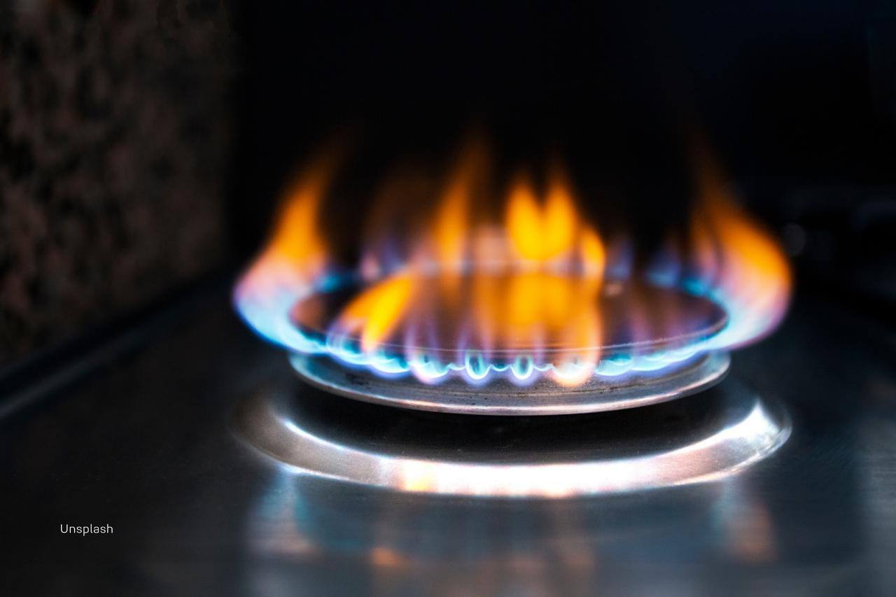 В Молдове газ может подешеветь Energocom 29 января направил в Национальное агентство по регулированию в энергетике заявку на корректировку и утверждение регулируемых цен на поставку природного газа для отдельных категорий конечных потребителей в 2026 году