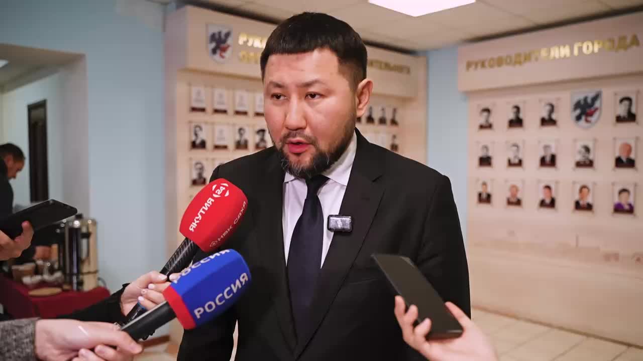 Евгений Григорьев представил мастер план развития Якутска на сессии ВАРМСУ