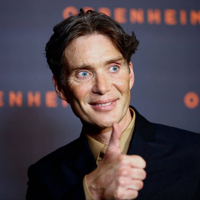 Киллиан Мерфи не сыграет Волан де Морта в сериале от НВО Актер заявил что не имеет отношения к проекту несмотря на сообщения о его возможном участии Нет мои дети иногда показывают мне это но я ничего об этом не знаю Кроме того очень сложно повторить то что сделал Рэйф Файнс Этот человек настоящая легенда актёрского мастерства Так что удачи тому кто возьмет на себя эту роль при этом инсайдеры отмечают что актер может появиться в сериале но в иной роли veraafanasyeva