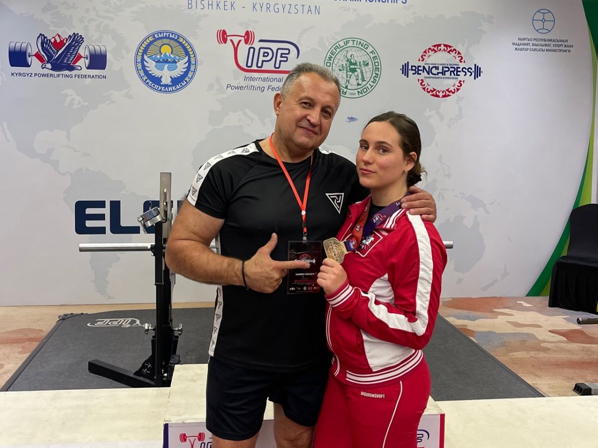 Владимирская спортсменка стала мастером спорта международного класса, ещё шесть атлетов - мастерами спорта России Спортсмены Владимирской области - представители ездового и танцевального спорта, а также художественной гимнастики - стали мастерами спорта России. А Анна Артюхина стала мастером спорта международного класса. ↗ Прислать новость Подписаться