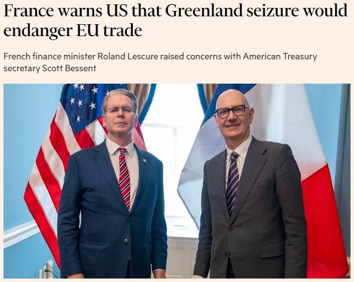 Министр финансов Франции Ролан Лескюр рассказал Financial Times что предупредил своего американского коллегу Скотта Бессента о том что любые шаги США по захвату Гренландии равносильны переходу границы что поставит под угрозу экономические отношения Европы и США Гренландия является суверенной частью суверенной страны которая является частью ЕС С этим не следует связываться подчеркнул Лескюр в интервью FT По его словам несмотря на разногласия с нынешней администрацией США по многим вопросам Европе по прежнему необходимо работать с Вашингтоном над общими приоритетами такими как инициатива G7 по снижению зависимости от Китая в области редкоземельных металлов Когда мы расходимся во мнениях всегда лучше оставаться вовлеченными и это то что мы делаем Диалог должен продолжаться до тех пор пока не будут преодолены границы которые нельзя пересекать сказал Лескюр Министр отметил что США и Франция были близкими союзниками на протяжении 250 лет Глава французского Минфина называет планы США в отношении Гренландии последним примером того насколько сложно стало иметь дело с Вашингтоном после возвращения Дональда Трампа в Белый дом из за парадоксального поведения от союзника Европы до противника На вопрос о том должен ли ЕС ввести экономические санкции в ответ на потенциальное вторжение США в Гренландию Лескюр предпочел не отвечать прямо Очевидно если бы это произошло мы бы наверняка оказались в совершенно новом мире и нам пришлось бы адаптироваться соответствующим образом сказал он FT отмечает что согласно данным ЕС на сегодняшний день торговые отношения Евросоюза с США крупнейшие в мире общий объем двусторонней торговли товарами и услугами в 2024 году превысил 1 6 трлн Штаты являются крупнейшим экспортным рынком ЕС