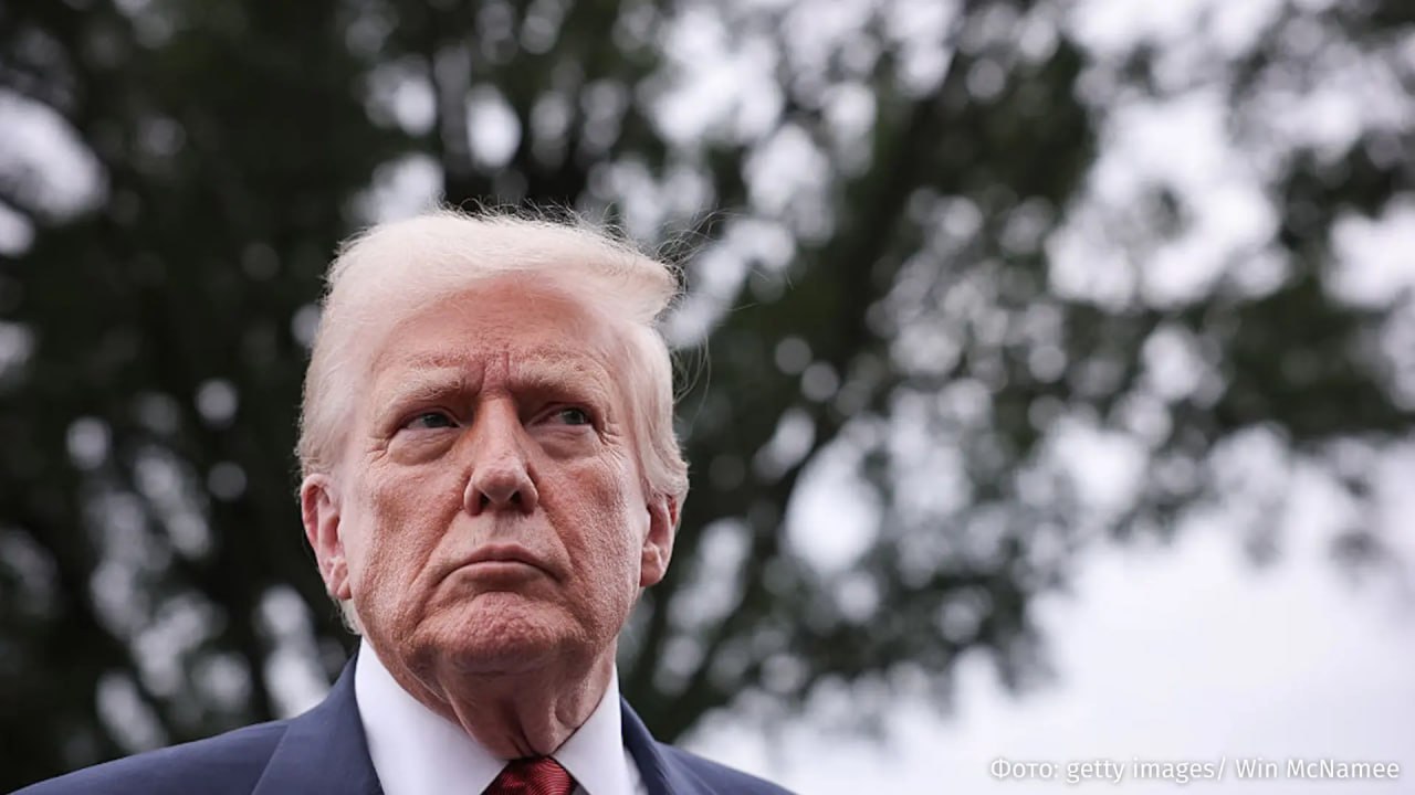 Трамп заявил что не исключает ударов по Мексике в рамках борьбы с наркокартелями подчеркнув что готов на любые меры По его словам в Мехико ситуация серьёзная и США могли бы действовать там так же как и в Карибском бассейне где поставки наркотиков по его утверждению почти остановлены Он также добавил что не исключает наземной операции в Венесуэле IZ RU в Telegram в MAX