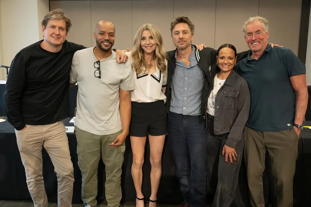 Сериал Клиника продлён на следующий сезон Телеканал ABC остался доволен просмотрами возрождённого сериала и принял решение продлить его на новый сезон сообщает The Variety Премьера Клиники состоялась в 2001 году на канале NBC Ситком обрёл большой успех и продолжался семь сезонов после чего телеканал ABC выпустил ещё два сезона девятый с новым актёрским составом вышел в 2010 году Десятый сезон вышел в феврале этого года для съёмок продолжения воссоединились актеры и съемочная команда оригинального ситкома Читайте меня в MAX   max ru bloodysx
