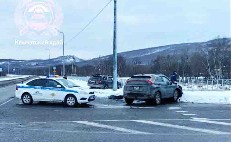 Женщина пострадала при проезде нерегулируемого перекрёстка К печальным последствиям её привела собственная невнимательность Автоледи допустила столкновение машин когда пыталась выехать на главную дорогу со второстепенной Дело происходило на нерегулируемом перекрёстке который как сказали в Госавтоинспекции является зоной повышенного риска и требует от водителя максимальной концентрации передаёт ИА Камчатское время Подробности по ссылке   kamtime ru article 8a4d6791 2ea1 4de2 874a cf92baeec796 Предложка МАХ
