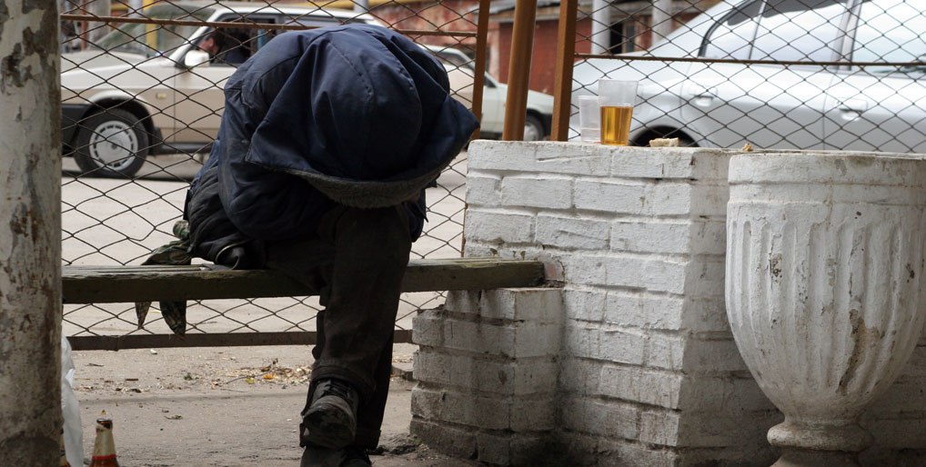 Вологодский губернатор обнародовал сенсационные результаты скандального сухого закона. В регионе после введения властями «сухого закона» за считанные месяцы масштабно снизилось потребление алкоголя, закрылись сотни алкомаркетов, и рухнуло вдвое число ДТП с нетрезвыми водителями: