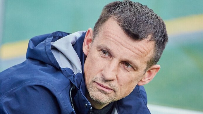«Вендел занимается поиском вариантов. Если не найдет, то останется футболистом «Зенита», – Семак Слова главного тренера клуба передает корреспондент Матч ТВ: «Ребята воспринимают его как Вендела. Талантливый игрок. Есть минусы. Будет наказан. Меру наказания объявит руководство. Мы же отталкиваемся от игровой модели и его качеств. Он занимается поиском вариантов, которые его устроят. Если не найдет, то останется игроком «Зенита» Ранее «Ботафого» объявил, что по общему соглашению с «Зенитом» расторг контракт с Венделом, который должен был перейти в бразильский клуб летом. 27-летний полузащитник пропустил большую часть предсезонных тренировок с петербуржцами. соцсети «Зенита»