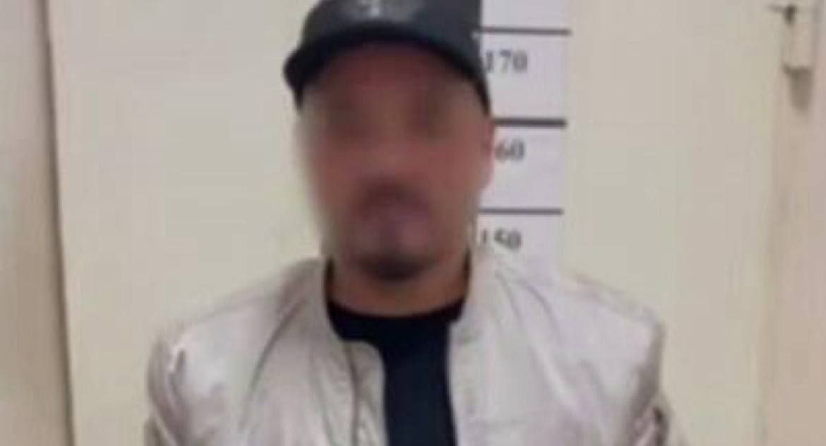 Мошенник выдававший себя за успешного предпринимателя и инвестора предстанет в Москве перед судом за 23 аферы с ущербом более 122 млн сообщили в МВД По версии следствия фигурант посещал тренинги по инвестициям и заводил знакомства с их участниками Втираясь в доверие мужчина предлагал профинансировать якобы выгодные проекты и обещал высокую прибыль banksta