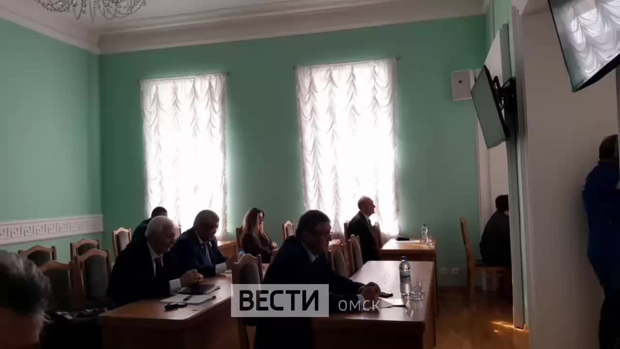 Игорь Кобзев обсудил с депутатами реализацию поручений губернатора и повестку сессии ЗС