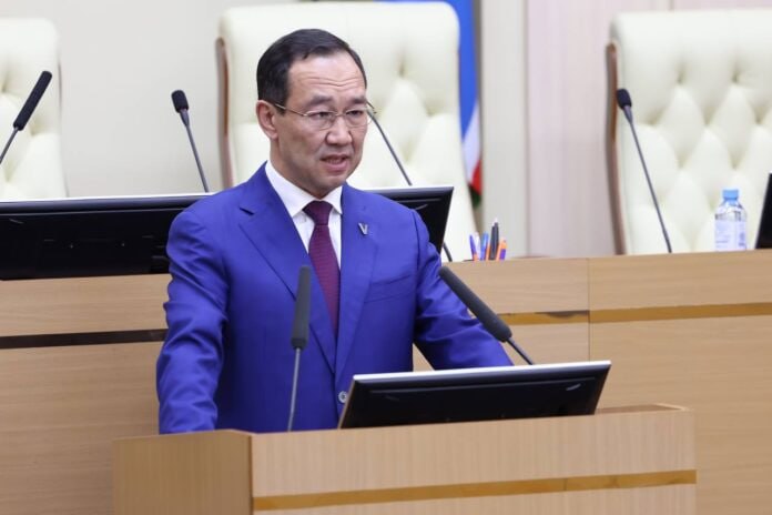 Глава Якутии занял лидирующую позицию в рейтинге губернаторов за 2025 год Глава Якутии Айсен Николаев занял четвертую строчку национального рейтинга губернаторов по итогам оценки деятельности за 2025 года Исследование опубликовал центр информационных коммуникаций Рейтинг Подробнее читайте по ссылке Фото Андрей Сорокин ЯСИА yk24 ru в MAX Telegram ВК VK Видео