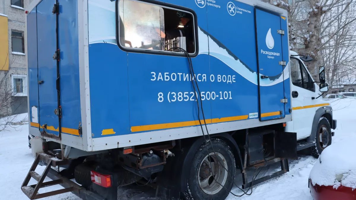 ТОЛК новости Барнаула Алтайского края и Республики Алтай Почти 180 домов остались без холодной воды в поселке Власиха Об этом сообщает Росводоканал Барнаул в telegram канале Повреждение произошло по адресу бульвар Мирный 21 на водопроводе диаметром 110 мм Без воды остались здания по следующим адресам улица Берестовая 1 24 улица Ковыльная 87 133 улица Археологическая 1 8 улица Мозаичная 5 13 6 16 улица Талая 1 13 2 16 бульвар Мирный 5 21 6 26 улица Туманная 1 26 улица Карельская 9 53 переулок Бульварный 5 25 улица Возрождения 1 19 2 36 Устранить аварию ориентировочно планируют к 19 00 ТОЛК ТОЛК в подробнее на канале ТОЛК новости Барнаула Алтайского края и Республики Алтай