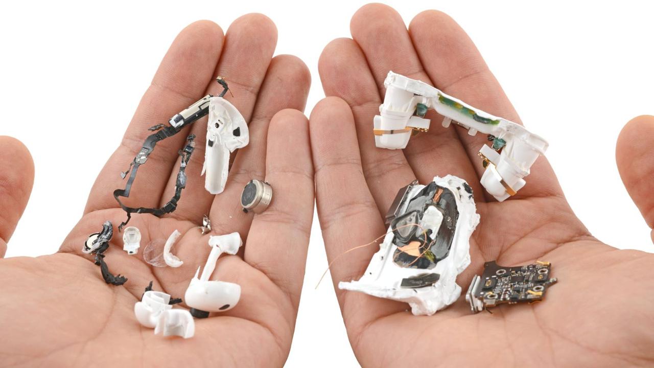 iFixit разобрали AirPods Pro 3 Их невозможно починить как и другие AirPods Наушники невозможно полностью разобрать не повредив пластиковый корпус MacRumors новости iphonesru