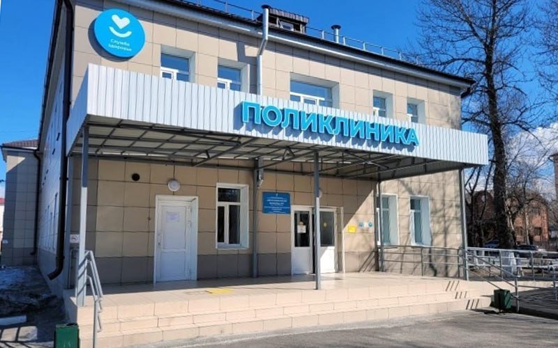 Почти каждая вторая медсестра в Туве и на Алтае увольняется в первый год работы — Минздрав  21% российских медсестер, пришедших на работу в больницы, увольняется в течение первого года. Из 69 тыс. устроившихся почти 15 тыс. человек проработали меньше года, заявила заместитель министра здравоохранения РФ Татьяна Семенова.  Лидируют по числу уволившихся Тува  42% , Республика Алтай  41% , Калмыкия  34% , Бурятия  33%  и Курганская область  32% .   Подписаться  Прислать новость  Помочь бустами
