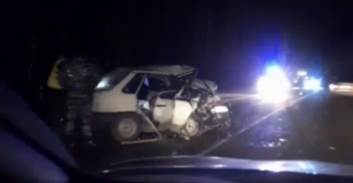 Пассажирка ВАЗа погибла в аварии с иномаркой во Владимирской области   newsvladimir ru fn 1758524 html Вечером 22 ноября в Камешковском районе иномарка столкнулась с ВАЗом Пассажирка отечественного автомобиля погибла Ещё 4 участника ДТП пострадали   Прислать новость Подписаться   Мы в MAX