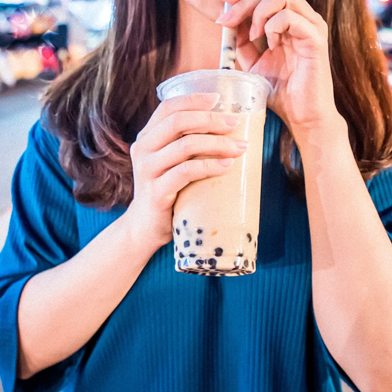 Бабл ти довёл девушку до отказа почек 26 летняя жительница Тайваня несколько лет подряд каждый день пила по две чашки модного напитка Итог отёки проблемы с дыханием и экстренная госпитализация Врачи диагностировали почечную недостаточность Теперь девушке нужен пожизненный диализ ужас больше не пью бабл ти конечно будут проблемы если только пить НМШ