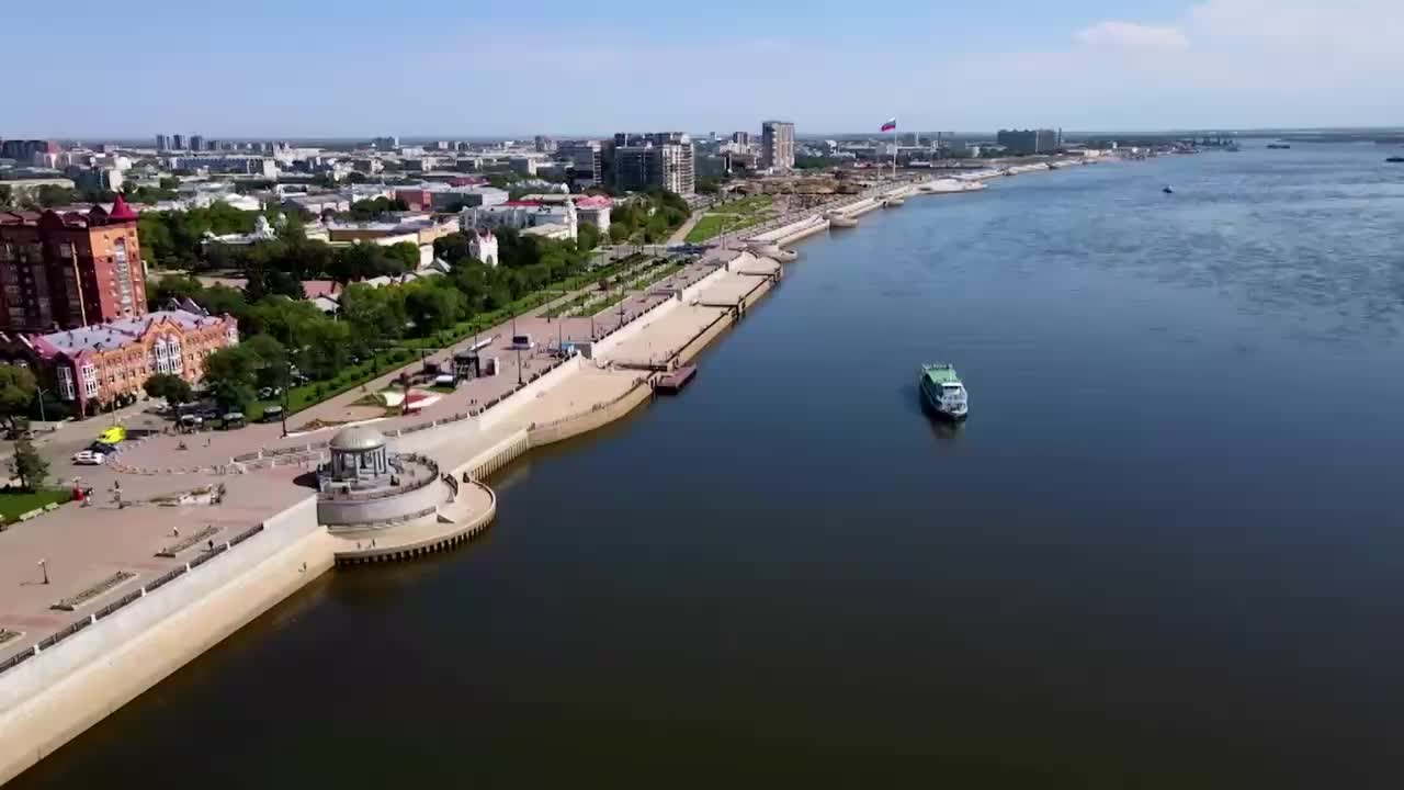 Премьера песни 'Самый самый Благовещенск' в День флага России