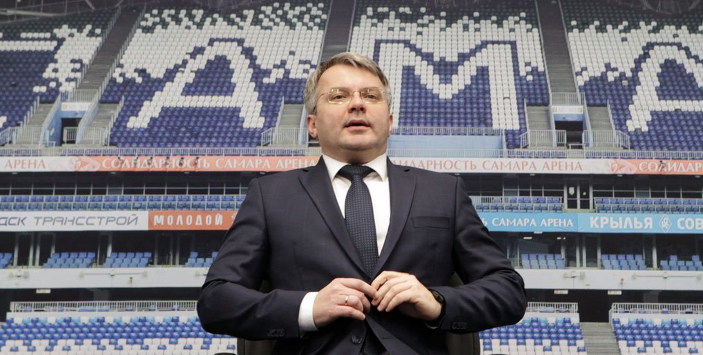 Футбольный клуб Крылья Советов растянет во времени многомиллионные расчеты с приставами Самарский ФК Крылья Советов погасив лишь треть почти миллиардного долга перед РТ Капиталом пытается уменьшить исполнительский сбор который сейчас составляет почти 65 млн рублей   oboz info futbolnyj klub krylya sovetov rastyanet vo vremeni mnogomillionnye raschety s pristavami