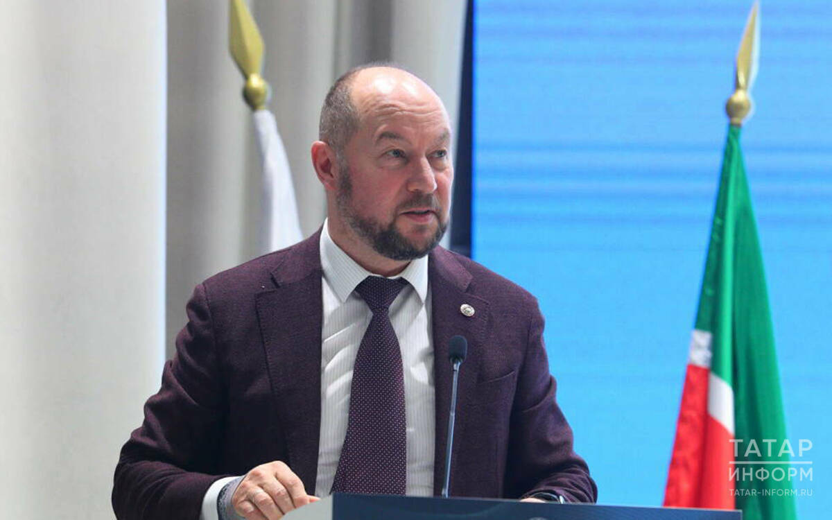 Асгат Сафаров: «Имея поддержку республиканских властей, ФСО «Динамо» отступать не к лицу» Руководитель Администрации Раиса Татарстана и председатель ОГО ФСО «Динамо» РТ Асгат Сафаров поделился комментариями во время отчетно-выборной конференции ФСО «Динамо». Сафаров поблагодарил всех причастных к успеху «Динамо» Республики Татарстан, включая спортсменов, тренеров, врачей и других сотрудников. А также добавил, что впереди у ФСО «Динамо» новые цели и новые победы. Читать полностью