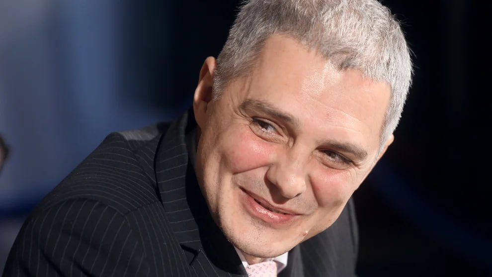 Айрат Тухватуллин назначен директором Новосибирского государственного академического театра оперы и балета НОВАТ Он сменил Ару Карапетяна который работал на этом посту с 2018 года Господин Тухватуллин ранее возглавлял Нижегородский государственный академический театр оперы и балета имени А С Пушкина В разные периоды руководил Театром Сергея Безрукова московским Театром Луны Театром драмы в Ярославле а также почти два года работал первым заместителем художественного руководителя директора МХТ имени Чехова Роман Яровицын Коммерсантъ Подписывайтесь на Ъ Сибирь