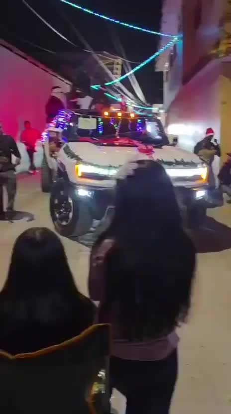 Наркокартель Los Tlacos организовал праздник для жителей Герреро