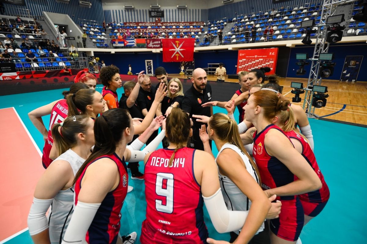 Тулица уступает в первой партии Динамо Метар   newstula ru fn 1745631 html Волейболистки Тулицы уступили в первом сете соперницам из Челябинска Партия получилась динамичной и насыщенной атаками с обеих сторон   Прислать новость Подписаться