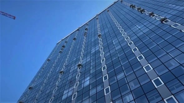 В Приморье будут судить застройщика за обман дольщиков и энергокомпании Прокуратура края утвердила обвинение в мошенничестве и причинении имущественного ущерба. По данным следствия, застройщик похитил средства дольщиков и незаконно подключил жилой дом к электросетям, причинив ущерб на 30 млн рублей. Имущество обвиняемого арестовано на 75 млн рублей. Сейчас права дольщиков восстановлены — застройщик оплатил работы по подключению дома к сетям. Дело будет направлено в Первореченский районный суд Владивостока Источник ОТВ.Происшествия