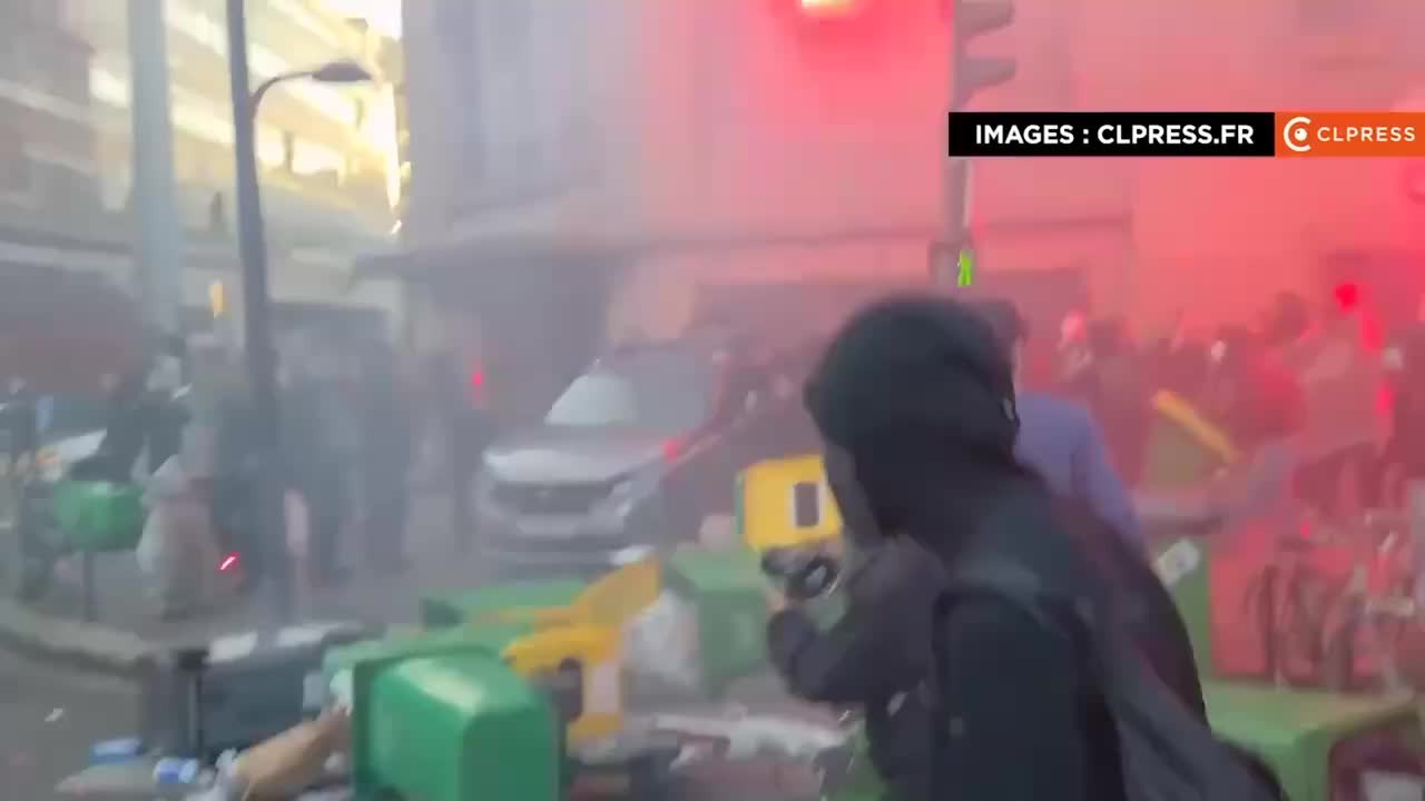 Во Франции арестованы около 200 участников протестов, сообщает глава МВД