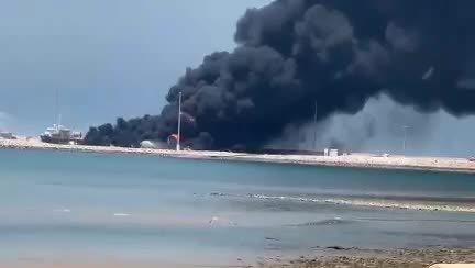Пожар на складе нефтехимического комплекса «Kaveh» в Иране: 3 погибших и 10 пострадавших