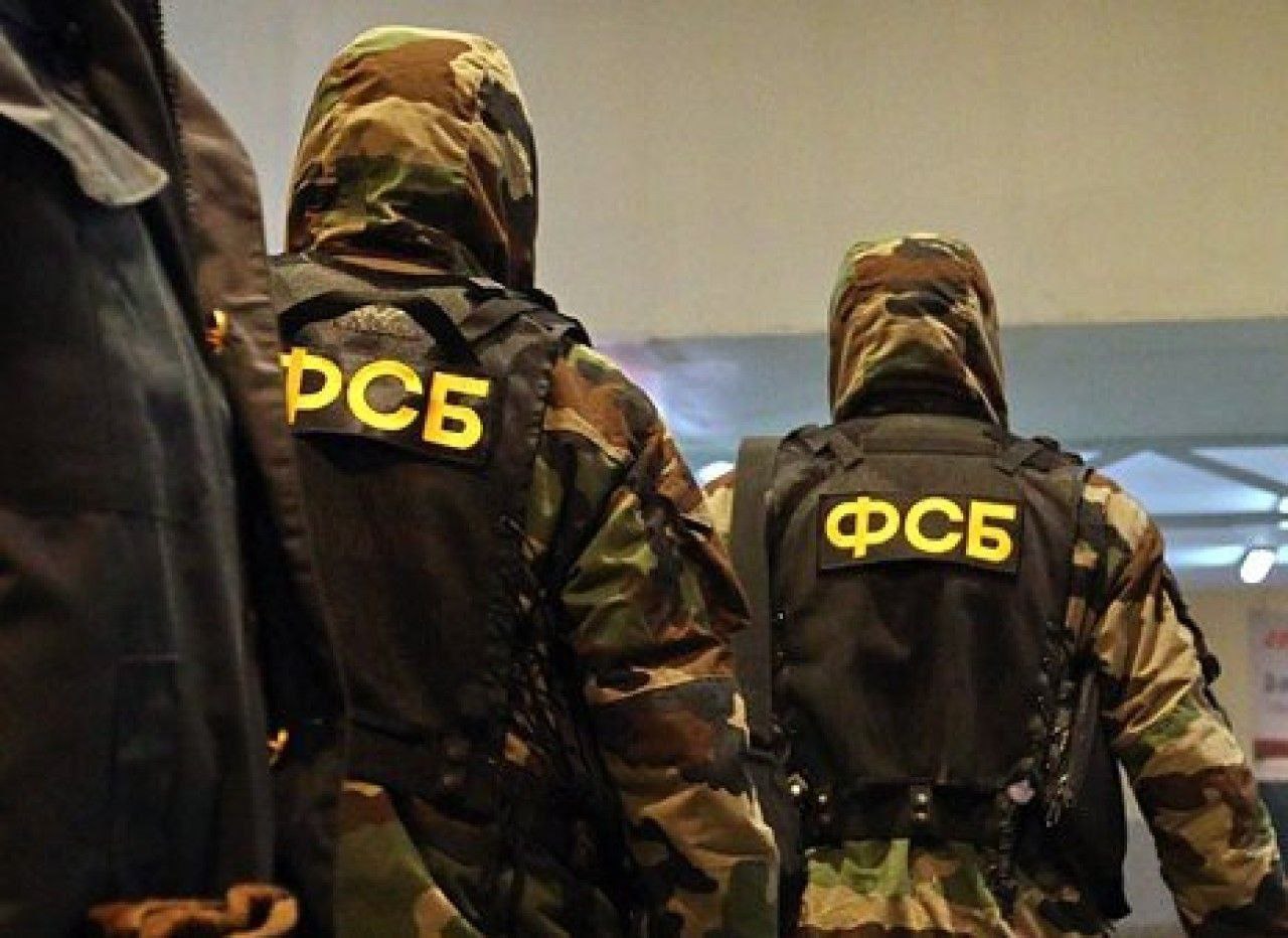 Чиновники РЖД на Дальнем Востоке получили более 4 млн рублей за откаты Транспортная прокуратура выявила коррупционную схему с участием должностных лиц РЖД Чиновники получали взятки от 300 тыс до 1 9 млн рублей от предпринимателей за гарантированное одобрение работ на объектах БАМа и Транссиба Подрядчики даже не появлялись на стройках фактическую работу выполняли сотрудники РЖД Против участников схемы возбуждены уголовные дела Расследование ведется при поддержке УФСБ по Приморскому краю Deitaru