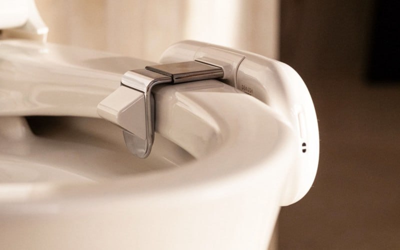 Компания Kohler выпустила умную туалетную камеру Она анализирует стул и определяет есть ли проблемы с кишечником Читать новость