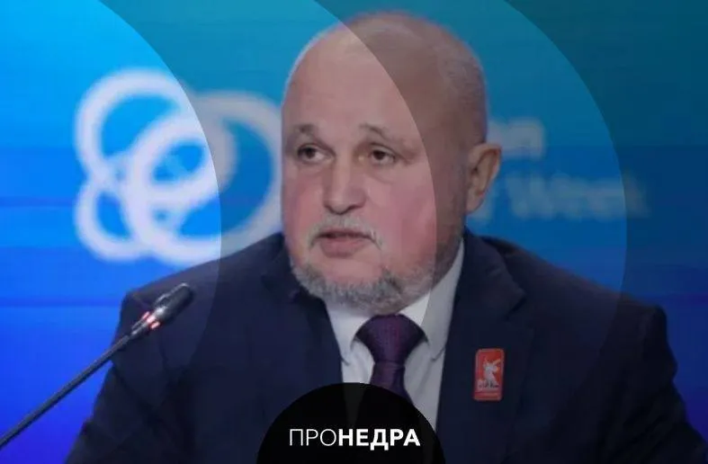 Россия получила запрос от Индонезии на поставку нефтепродуктов Россия получила официальный запрос от Индонезии на поставку нефтепродуктов Об этом сообщил министр энергетики РФ Сергей Цивилев в эфире Первого канала Мы получили запрос от наших индонезийских коллег на поставку нефтепродуктов в их адрес Россия всегда представляла себя миру как надежного поставщика отметил глава Минэнерго Ранее российские нефтяные компании наращивали экспорт топлива в страны Азии включая Китай и Индию на фоне перенастройки торговых потоков после введения западных санкций   Пронедра Подписывайся   Пронедра теперь и в Max