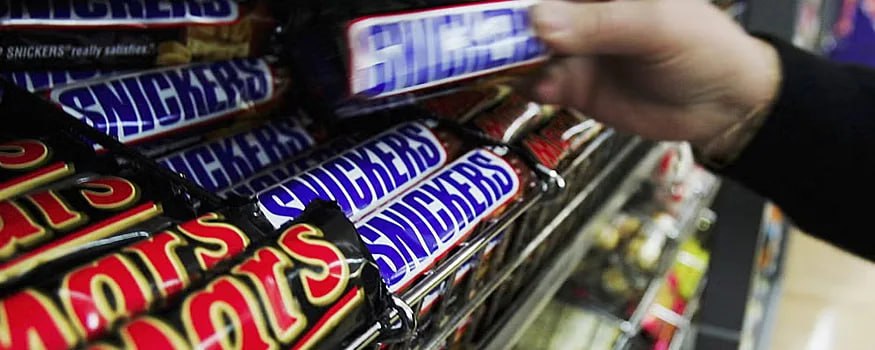 Торговая сеть Верный заменит треть товаров Mars продукцией других брендов из за завышенных закупочных цен Ассортимент Mars в сети Верный включает в себя Snickers Mars Bounty жевательные резинки и весовые конфеты jkinvest news jkinvest