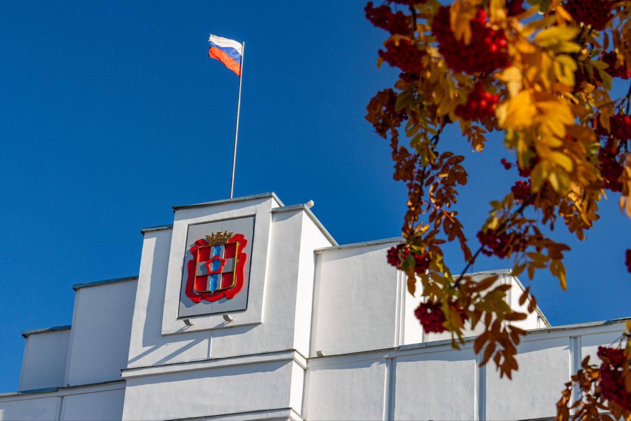 Приняли решение создать на территории Омской области два новых лесных хозяйства в Тарском и Нижнеомском районах Это нам позволит более эффективно выполнять работу по охране защите и воспроизводству лесов а также оперативно тушить лесные пожар и обеспечивать жителей дровами Виталий Хоценко в МАХ