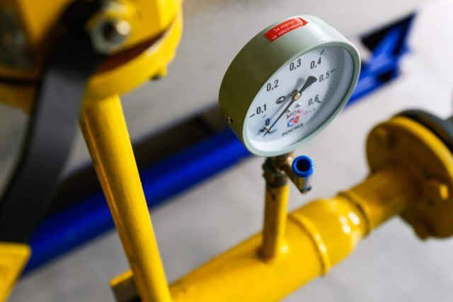 Первые дома в Балтийске и Приморске подключили к газу Работы будут проводить поэтапно Одна из самых застарелых проблем округа получила своё решение Помню на встрече с жителями год назад это была самая важная проблема Пообещал разобраться и решить вопрос Сегодня первые домовладения Балтийска и Приморска подключили к газовой сети сообщил губернатор Алексей Беспрозванных Первые 422 дома подключают к природному газу по мере готовности оборудования в квартирах Поручил главе муниципалитета организовать график подключения домовладений и предприятий детально проинформировать жителей что необходимо для скорейшего подключения газа добавил глава региона Подписаться на Калининград Ru