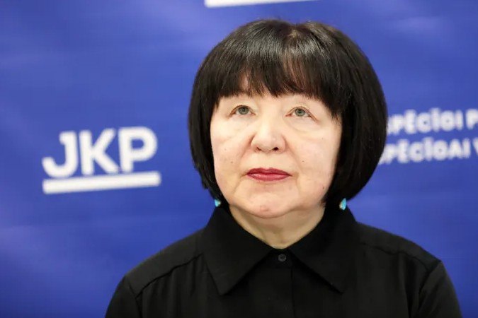 Депутат Рижской думы хочет, чтобы из каждого окна в Латвии «торчал ствол»  Лиана Ланга считает, что жители страны должны быть готовы встретить «врага». Ранее Ранга предлагала запретить уличные песни на русском языке.