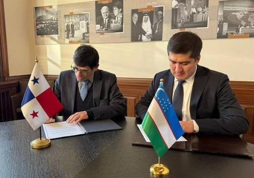 Делегация Узбекистана успешно завершила переговоры с Канадой и Панамой по вступлению страны во Всемирную торговую организацию ВТО По итогам встреч были подписаны соответствующие протоколы сообщил представитель президента республики по вопросам ВТО Азизбек Урунов Переговоры прошли в рамках 11 го заседания Рабочей группы по присоединению Узбекистана к организации По словам Урунова республика благодарна канадской и панамской сторонам за конструктивное взаимодействие а для полного завершения процесса вступления необходимо заключить соглашения еще с тремя государствами Подробнее на нашем сайте Актуальные новости из Центральной Азии fergananews