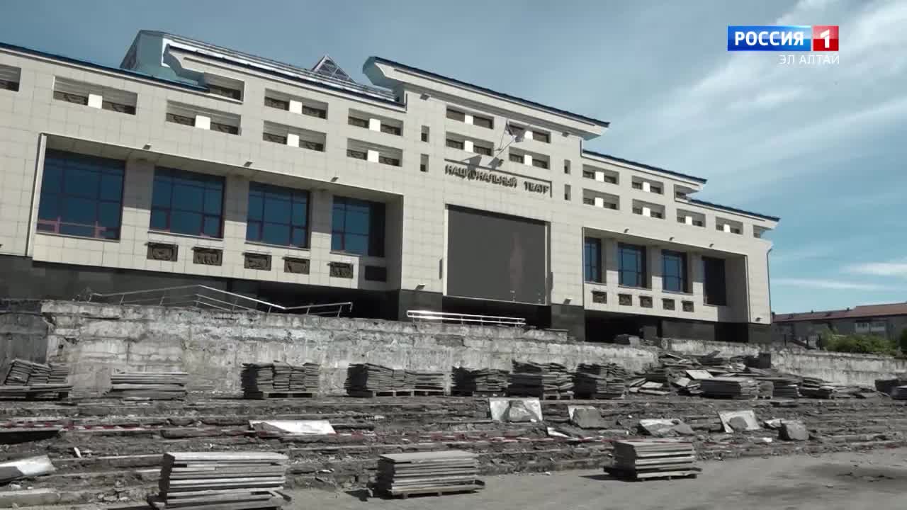 Начало ремонта входной группы Национального театра при поддержке ПАО «Газпром»