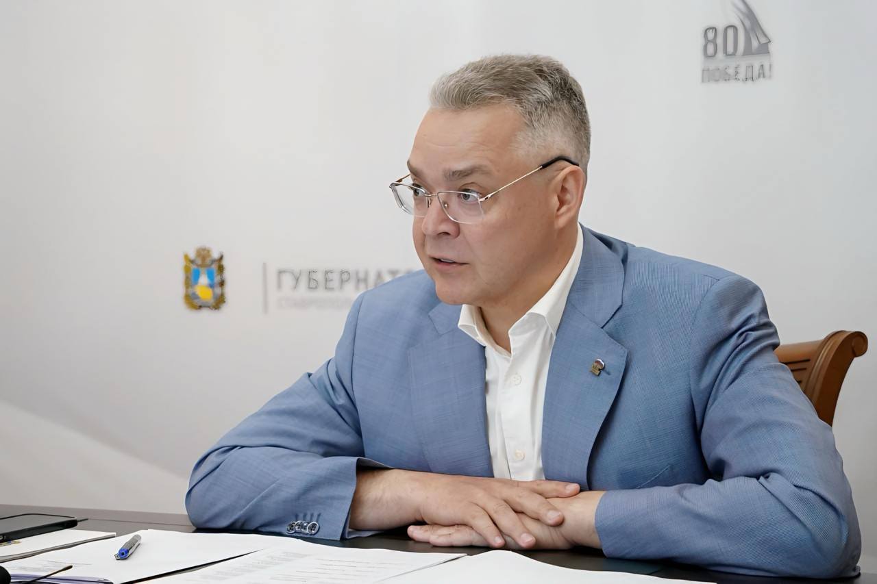 Ставрополье представит Северный Кавказ на выставке в Москве  С декабря 2025 года по январь 2026 года в столице пройдет выставка «Регион – 2030». На ней будут представлены 15 регионов страны. Ставрополье же станет единственнм участником от Северного Кавказа.  «Стенд Ставропольского края был отмечен в числе лучших на Международной выставке-форуме «Россия» и теперь нам снова предстоит показать, что мы можем отразить преимущества и возможности нашего региона, всего Северного Кавказа», – подчеркнул Владимир Владимиров.  На выставке стенд региона представит тематические недели, каждая из которых покажет культуру, традиции, ключевые проекты и векторы развития края.