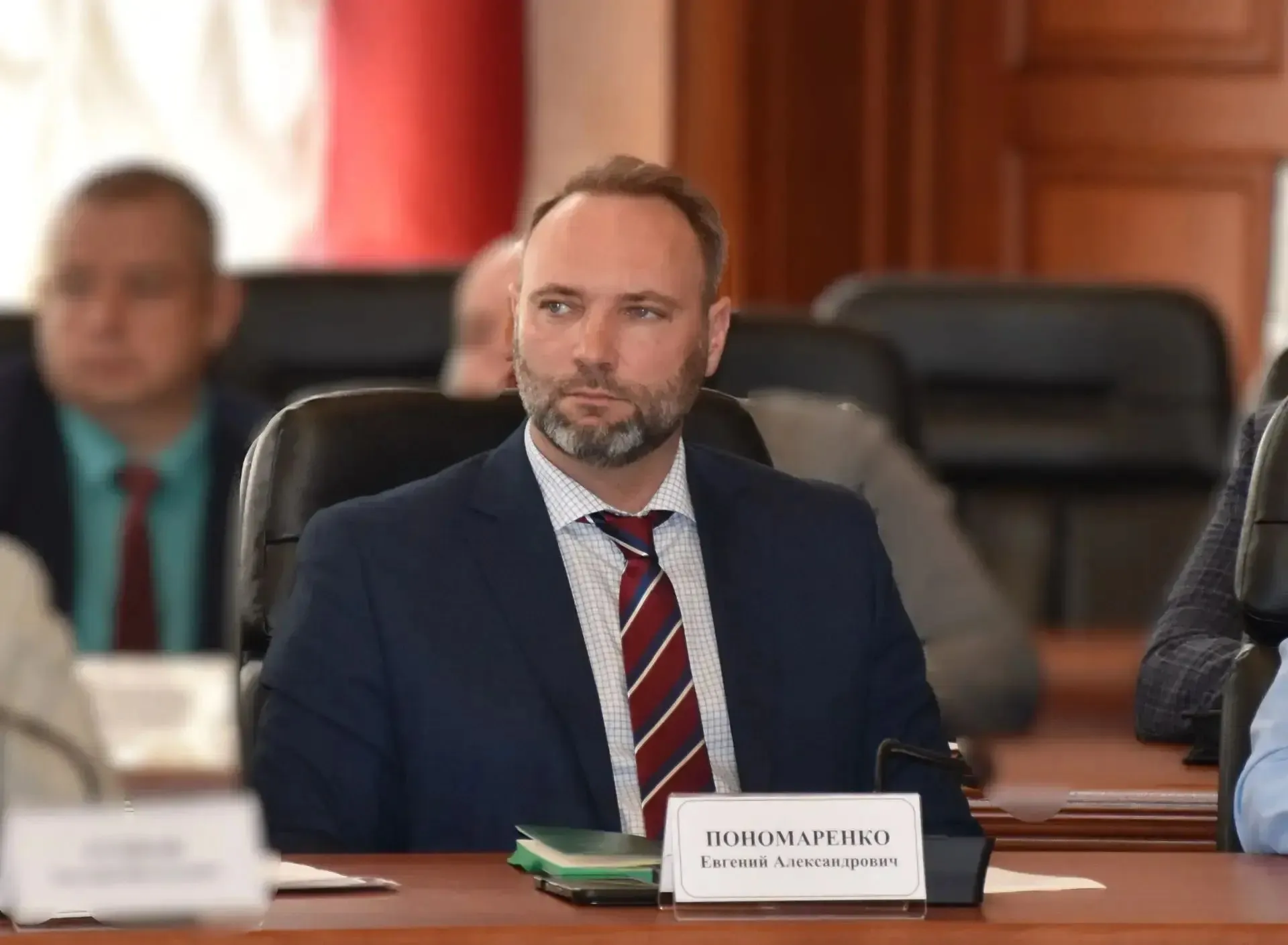 Евгений Пономаренко назначен первым зампредом правительства ЕАО Первым заместителем председателя правительства Еврейской автономной области стал Евгений Пономаренко В сферу его ответственности войдут вопросы развития промышленности туризма и реализация ключевых национальных проектов Подробнее читайте по ссылке   riabir ru 481787 Читайте нас в MAX   clck su oebPG