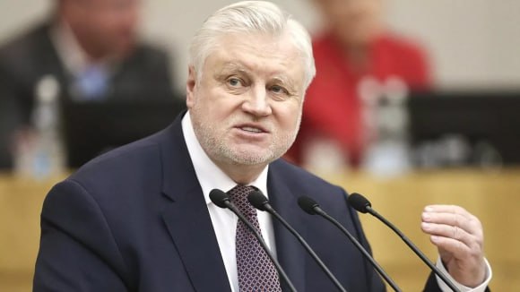 В Госдуме предложили внедрить механизм стройсберкасс для покупки жилья Механизм строительных сберегательных касс может стать аналогом ипотечных кредитов и помочь россиянам накопить на жилье Об этом заявил Сергей Миронов Он подчеркнул что ипотека американская модель приобретения недвижимости через ее залог но есть и европейская модель стройсберкассы Подробнее   www ancb ru news read 20222 госдума Миронов стройсберкассы ипотека жилье