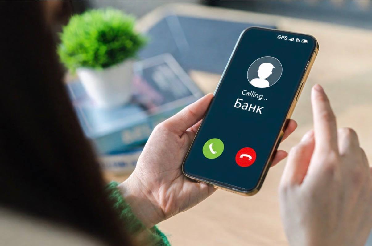 Операторы перестали маркировать звонки из Сбера ВТБ и Альфа Банка из за отсутствия договора между ними С 27 января абоненты перестали видеть пометку банк при звонках от Сбера ВТБ и Альфа Банка Вместо неё операторы отображают уведомление звонок без маркировки Причина отсутствие действующих договоров между банками и операторами на услугу идентификации вызовов По данным РБК переговоры затянулись из за разногласий по оплате www iphones ru 1357105 новости iphonesru