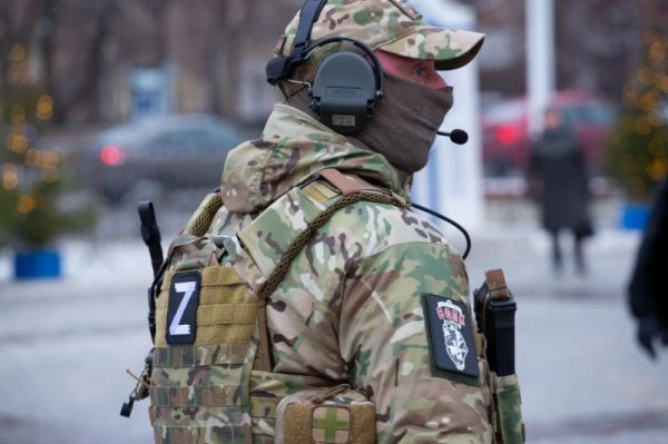 Во Владимирской области дочери погибшего участника СВО не назначили положенные выплаты В октябре 2024 года жительница Киржачского района обратилась в Центр социального и пенсионного обеспечения военного комиссариата Владимирской области. Ее муж погиб зоне проведения специальной военной операции, а для несовершеннолетней дочери должна была быть оформлена пенсия по случаю потери кормильца. В установленный законом срок обращение вдовы не было рассмотрено и выплата не назначена. ↗ Прислать новость Подписаться