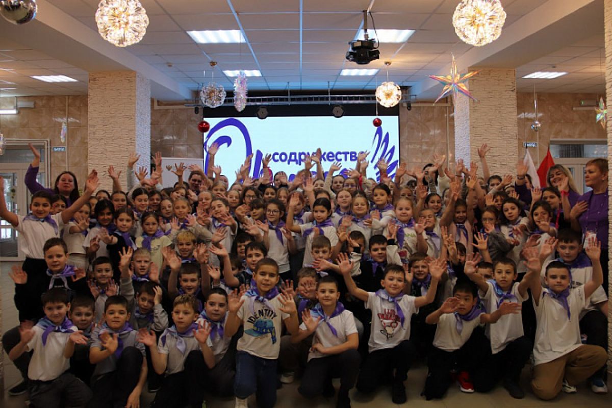 Более 900 тульских школьников провели время с пользой на зимних каникулах в загородных лагерях   newstula ru fn 1782838 html Более 900 тульских школьников провели зимние каникулы в загородных лагерях области Смена Содружество Орлят России для четвероклассников была организована в Тульской области совместно с Навигаторами детства уже во второй раз   Прислать новость Подписаться   Мы в MAX